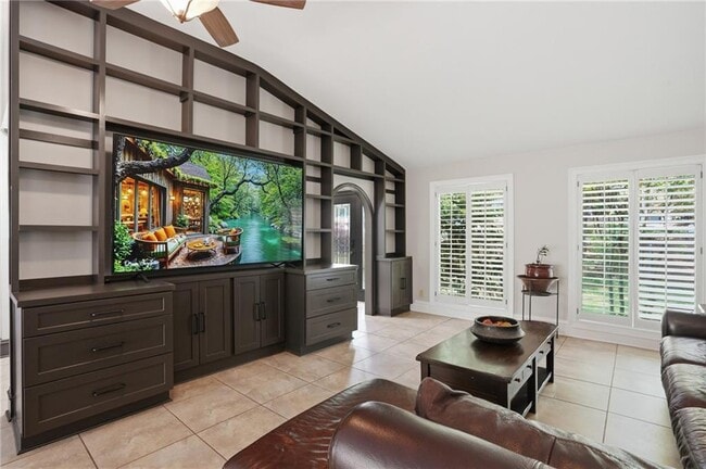 Building Photo - 1180 St Andrews Cir