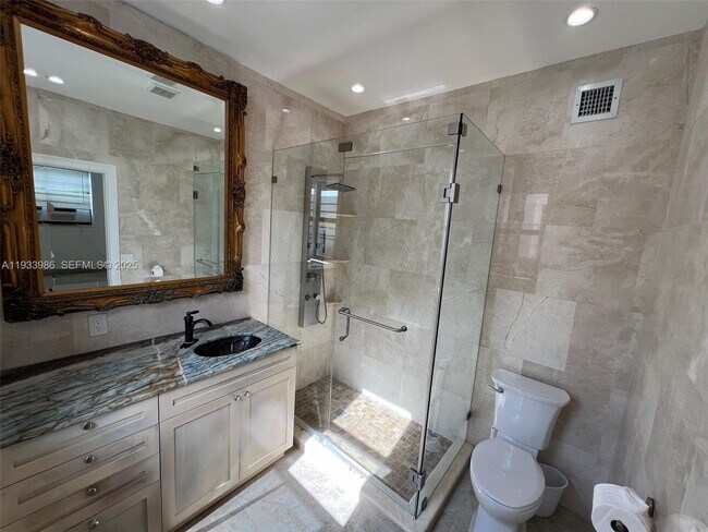 Building Photo - 4575 Post Ave