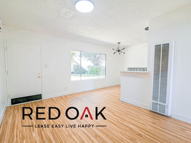 Building Photo - 12605 Kensington Ln