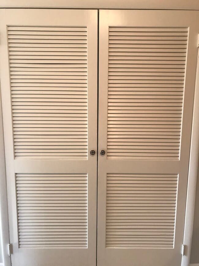 Pantry/laundry room - 723 Mercer Dr