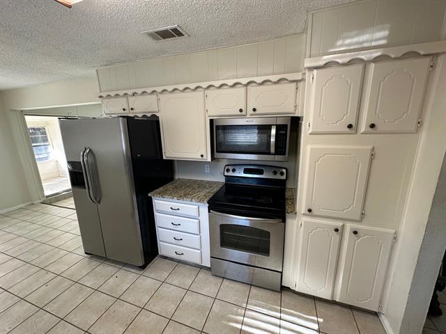 Building Photo - 733 Toni Dr