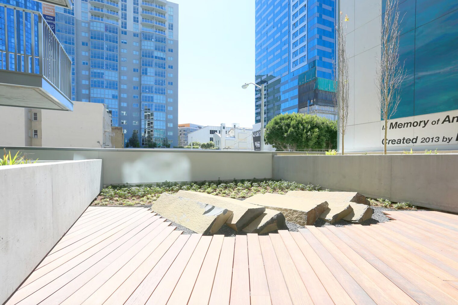 Building Photo - 101 Polk St