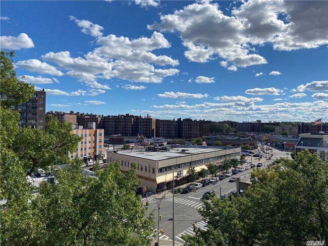 Building Photo - 97-7-97-63 63rd Rd