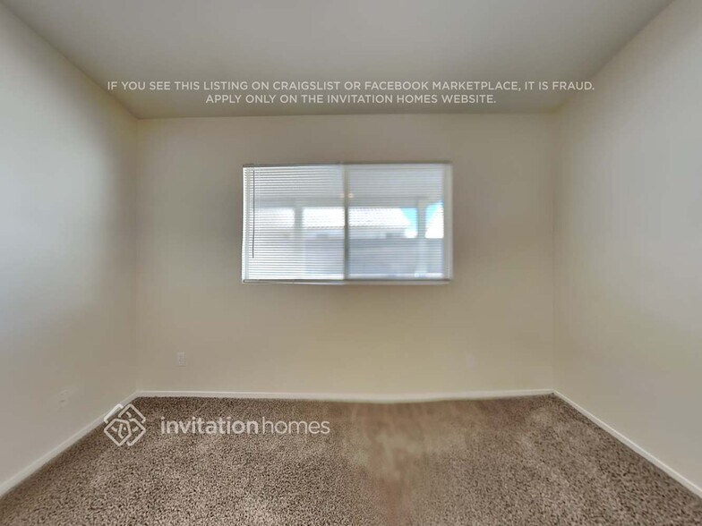 Building Photo - 3725 St Charles Ct