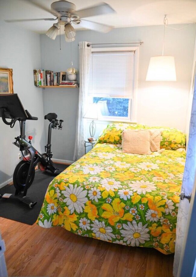 Building Photo - 1095 West Cir