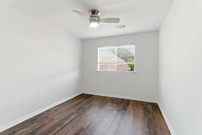 Building Photo - 5308 Sandstone Ln