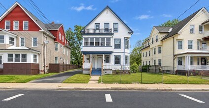 Building Photo - 64-64 Rowe Ave