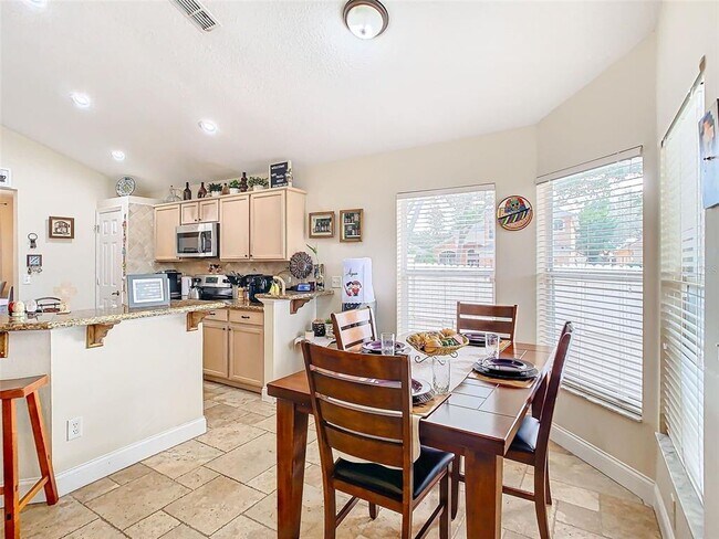 Building Photo - 6602 Imperial Oak Ln