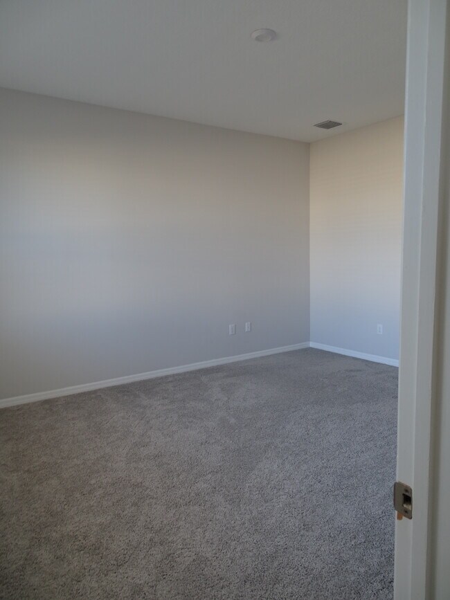 Building Photo - 5908 Fieldmoor Ct