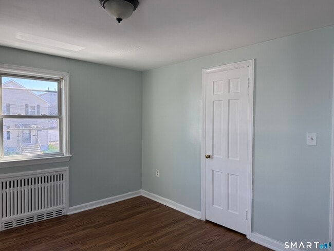 Building Photo - 95-97-97 Locust St