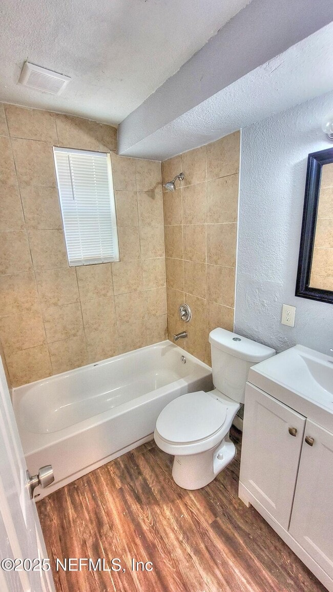 Building Photo - 3018 Pearce St