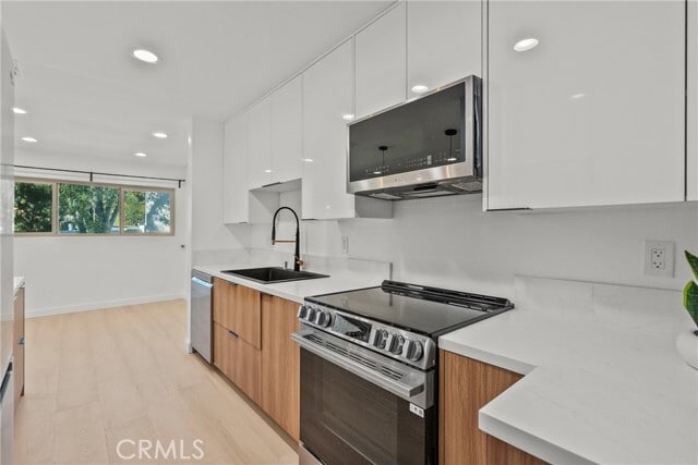 Building Photo - 23675 Park Capri