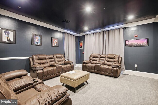Building Photo - 2465 Army Navy Dr