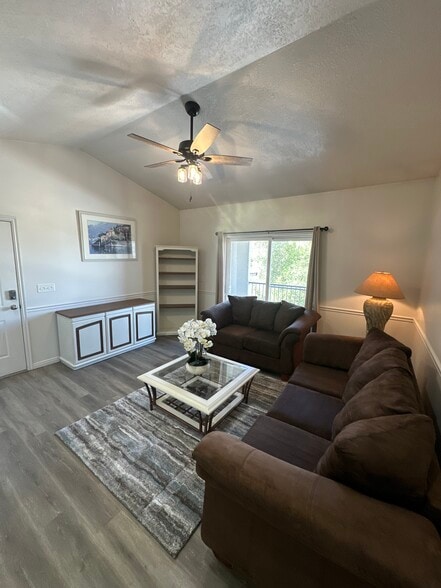 Building Photo - 1490 S 430 W #