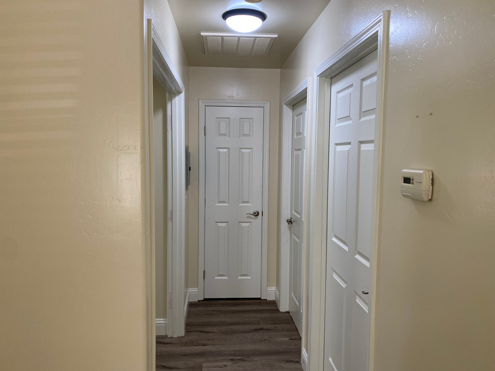 Hallway - 725 Greenwood Meadow Ln