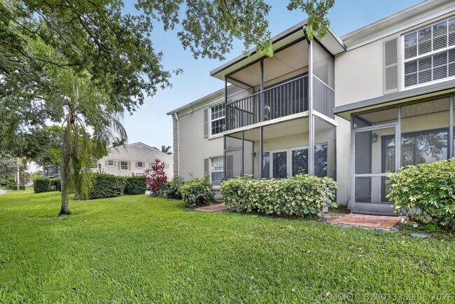 Building Photo - 9101 Jacaranda Ln