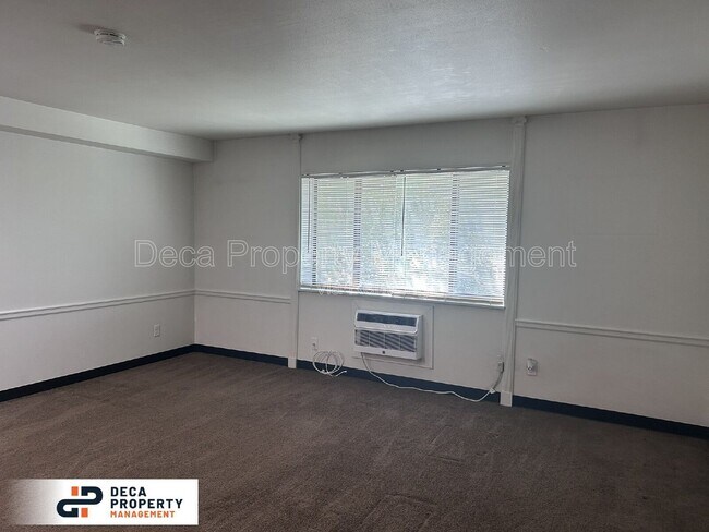 Building Photo - 4020 Lindell Blvd