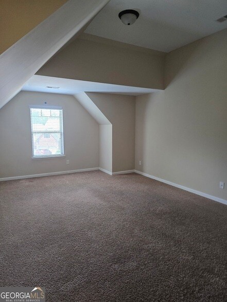 Building Photo - 330 Riverstone Dr