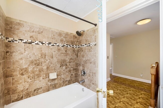 Building Photo - 6609 Fairdel Ave