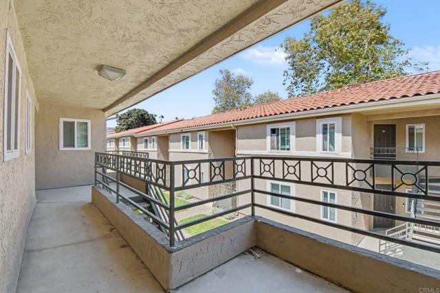 Building Photo - 7405 Charmant Dr