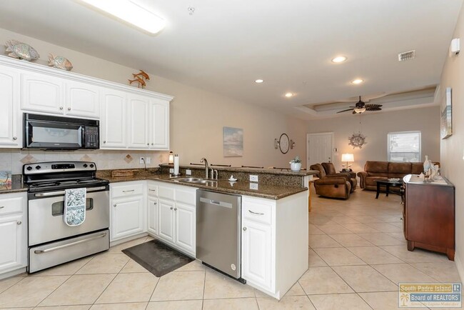 Building Photo - 109 W Cora Lee Dr