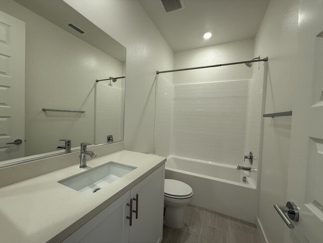 Building Photo - 3518 Indigo Privado