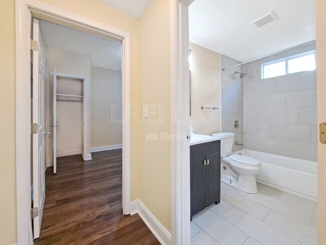 Building Photo - 2751 Alford Ave