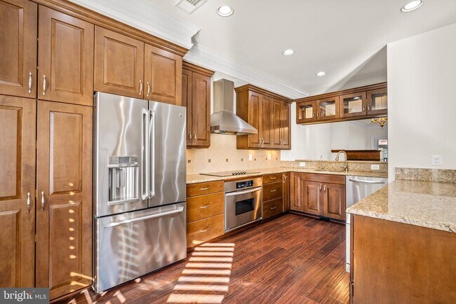 Building Photo - 211 Mill St