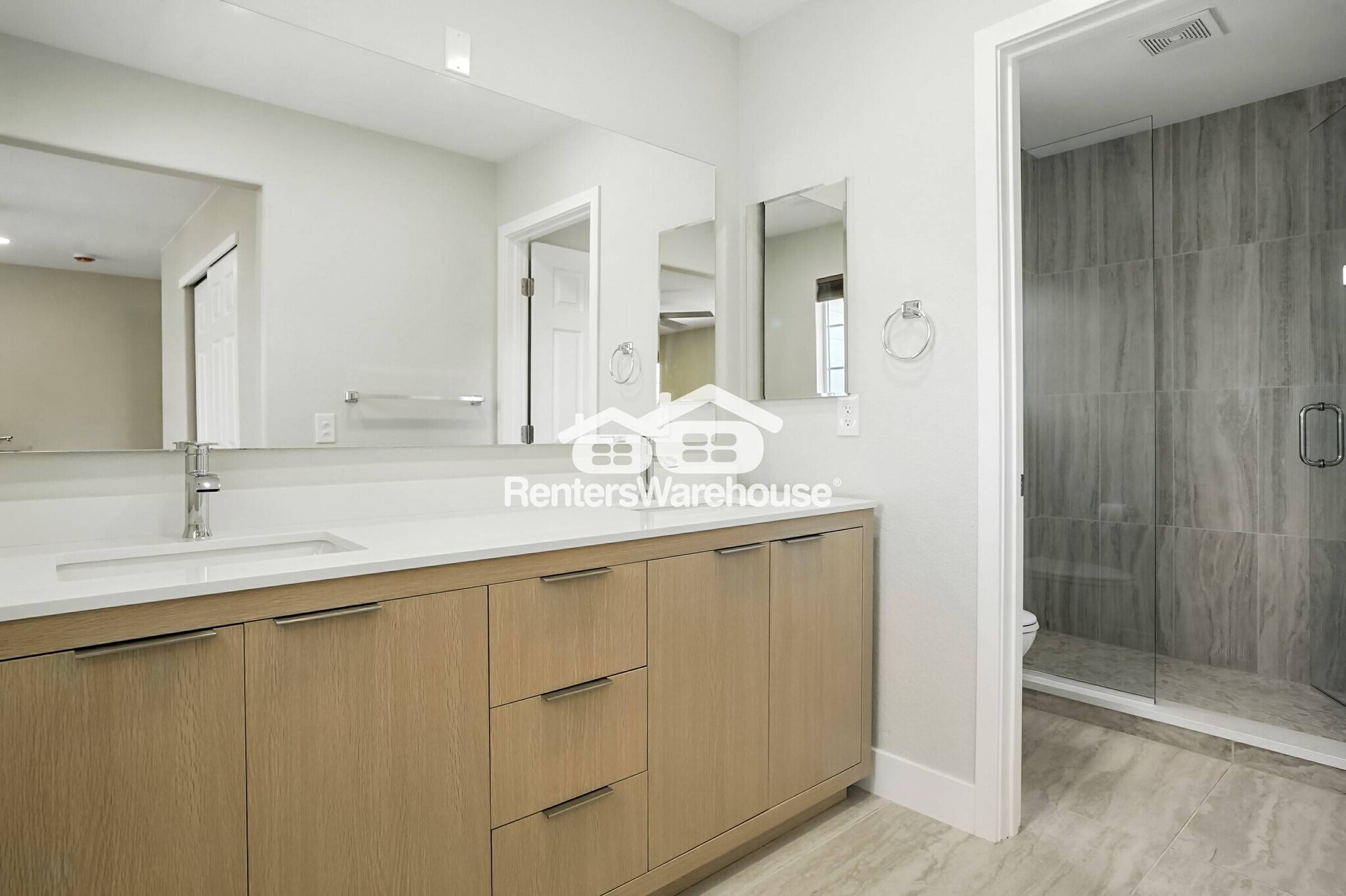 Building Photo - 9551 Longford Way