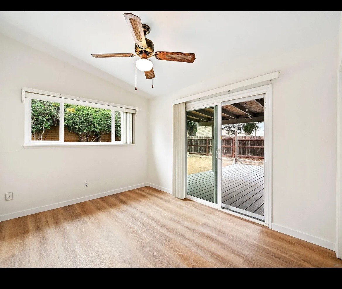 Building Photo - 927 Gray Dr