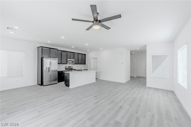 Building Photo - 9927 Kimura Hls Ave