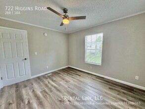Building Photo - 722 Higgins Rd