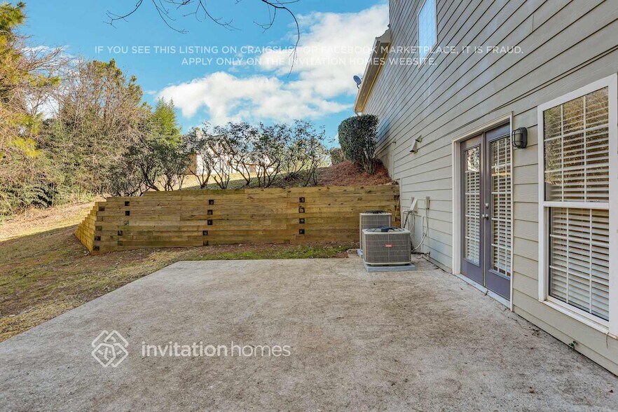Building Photo - 1240 Oriole Dr SW