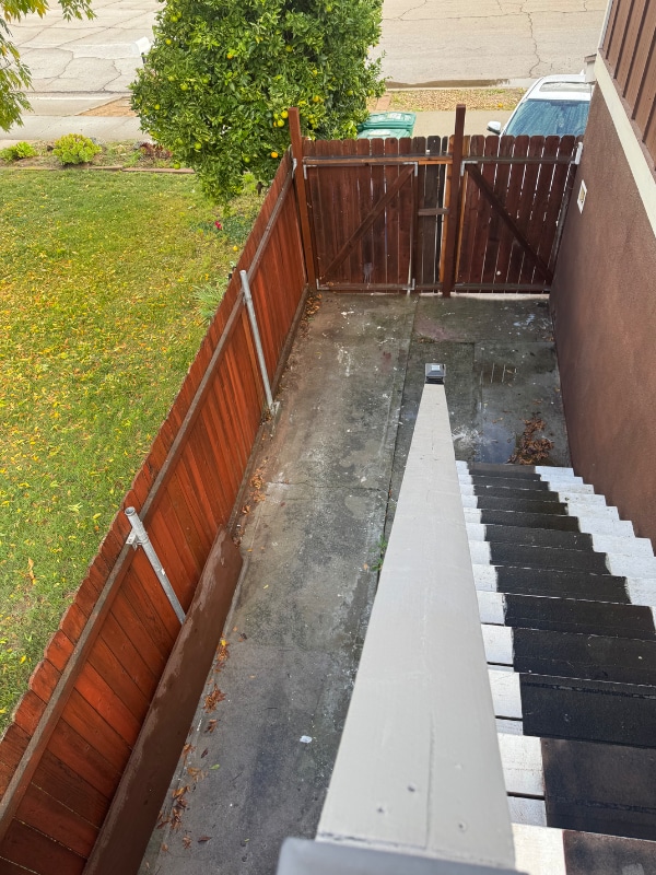 Building Photo - 4859 Stuart Dr