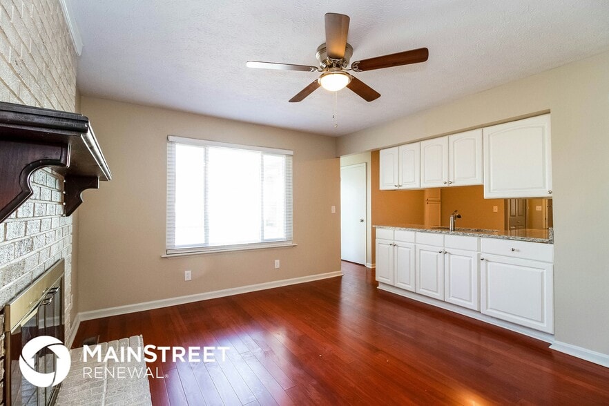 Building Photo - 3611 Gray Fox Dr