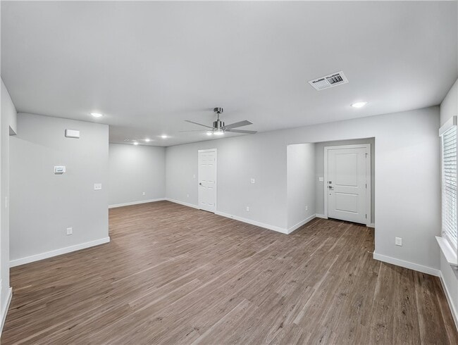 Building Photo - 6619 NW Altus St