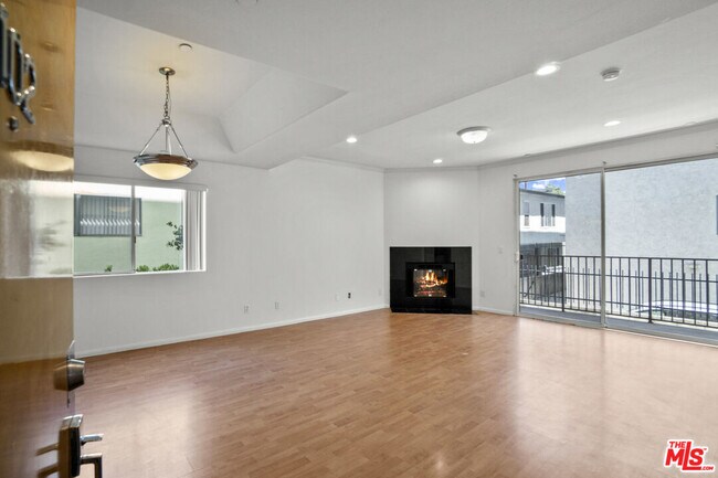 Building Photo - 1804 Camden Ave