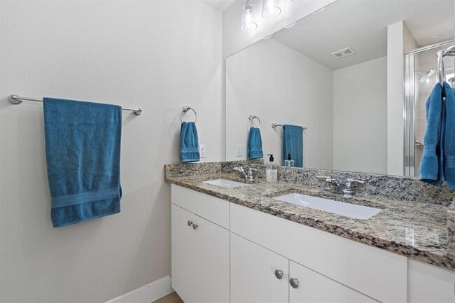 Building Photo - 613 White Steppe Way