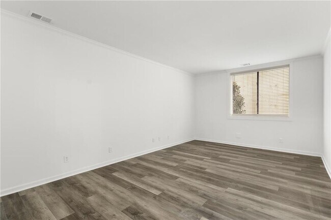 Building Photo - 1421 Peachtree St NE