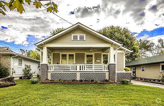 Building Photo - Stunning 3 bed 1 bath house by MSU!