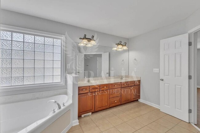 Building Photo - 9301 Perini Ct