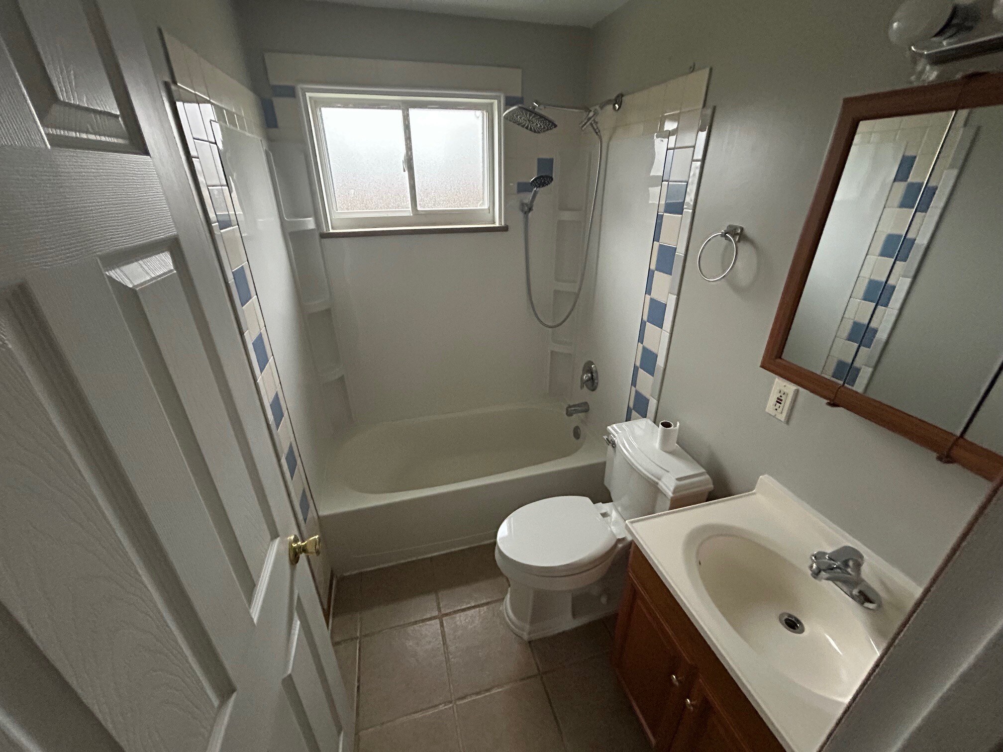 Building Photo - 15 Pryor Ct