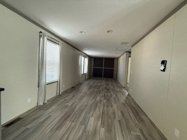 Building Photo - 5417 S Deadwood Dr