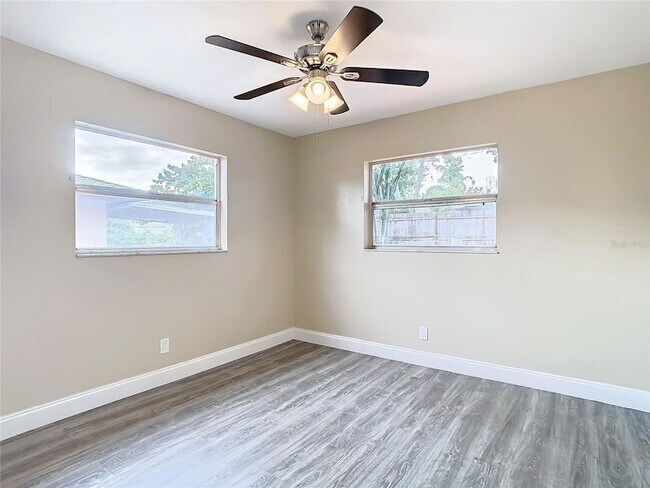 Building Photo - 1612 Fox Run Dr
