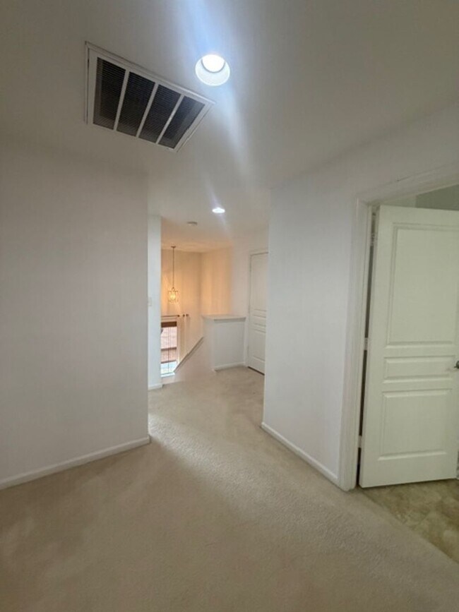 Building Photo - 5301 Brinsley Ln