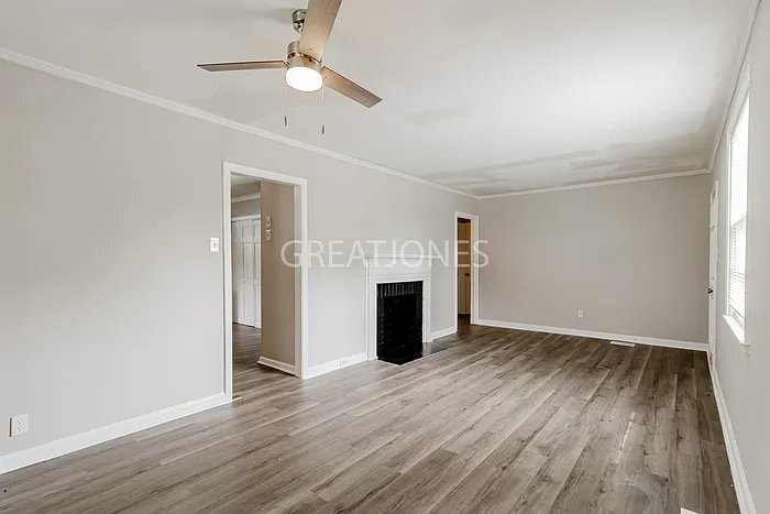 Building Photo - 3104 Mary Dr