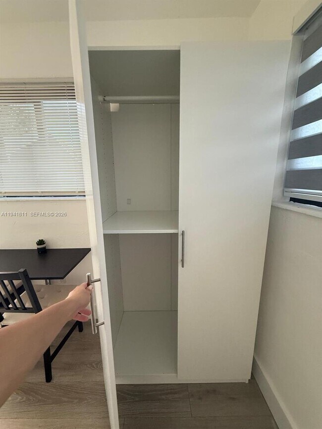 Building Photo - 125 NW 197th St