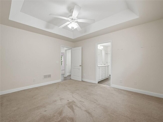 Building Photo - 166 Cove Hill