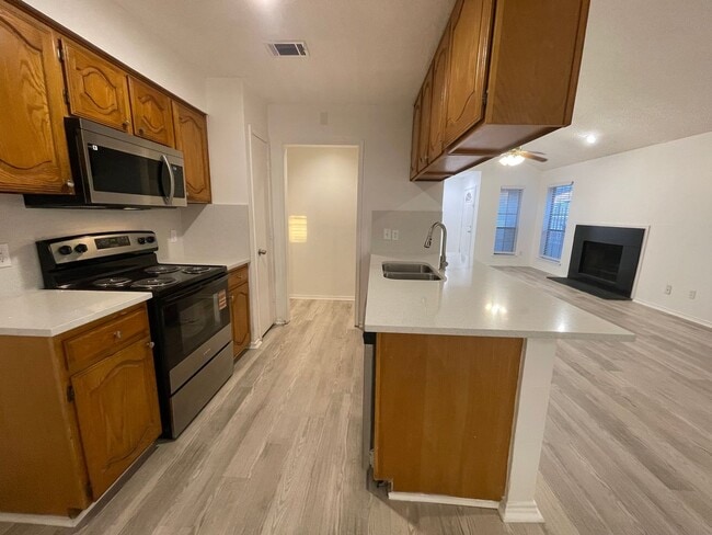 Building Photo - 2422-2424 Sherry Street