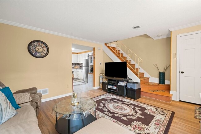 Building Photo - 95 Pilgrim Cir